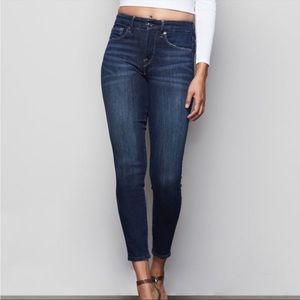Good American Good Legs Skinny Jean
